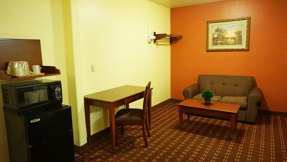 Regency Inn & Suites Downey Exterior foto