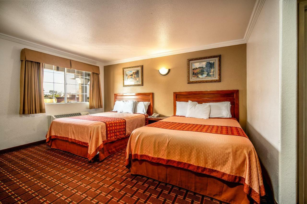 Regency Inn & Suites Downey Exterior foto